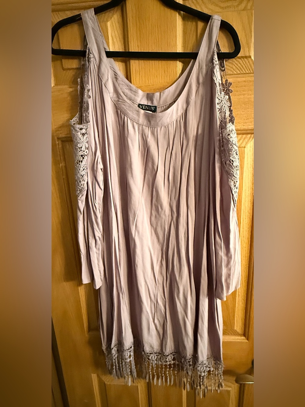VENUS Lavender Cold-Shoulder Tunic Dress with Lace Sleeves and Fringe Bottom